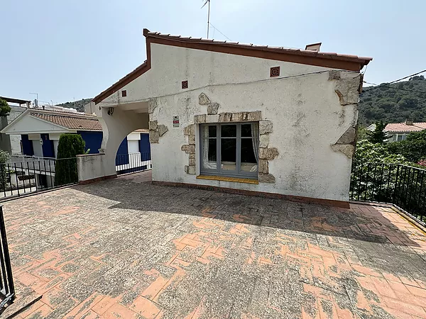 Detached house with large garden