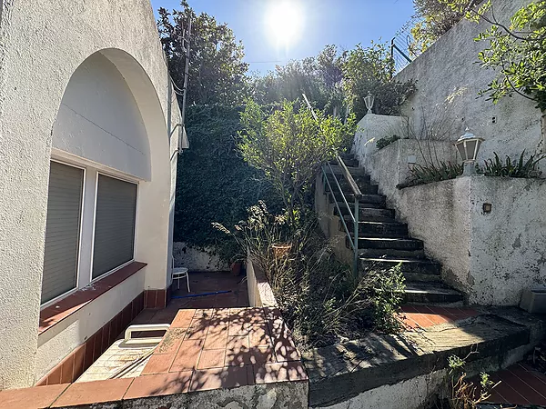 Appartement avec jardin dans l'urbanisation Sant Miquel de Colera