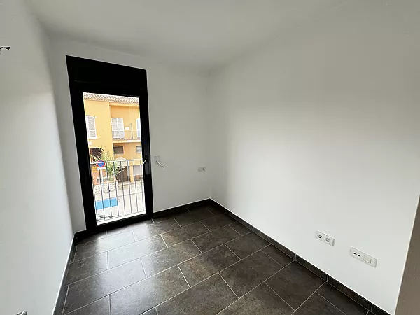 Casa adosada en venta en Peralada