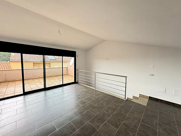 Casa adosada en venta en Peralada