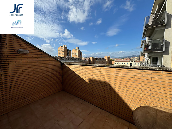 Penthouse duplex in Casernes