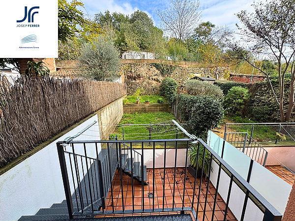 Appartement avec terrasse et jardin